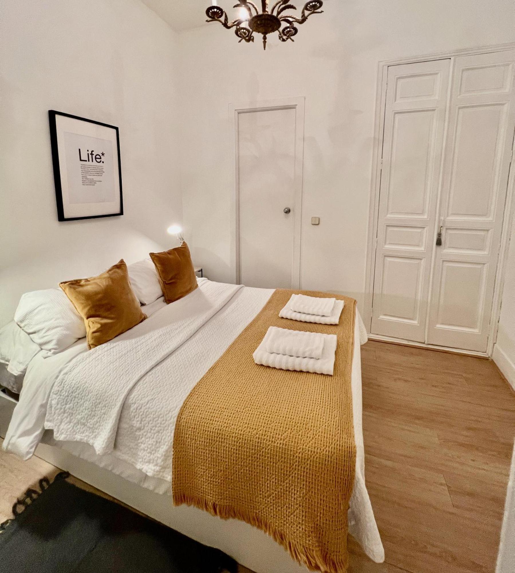 Urban Rooms Fuencarral Madrid Exterior photo