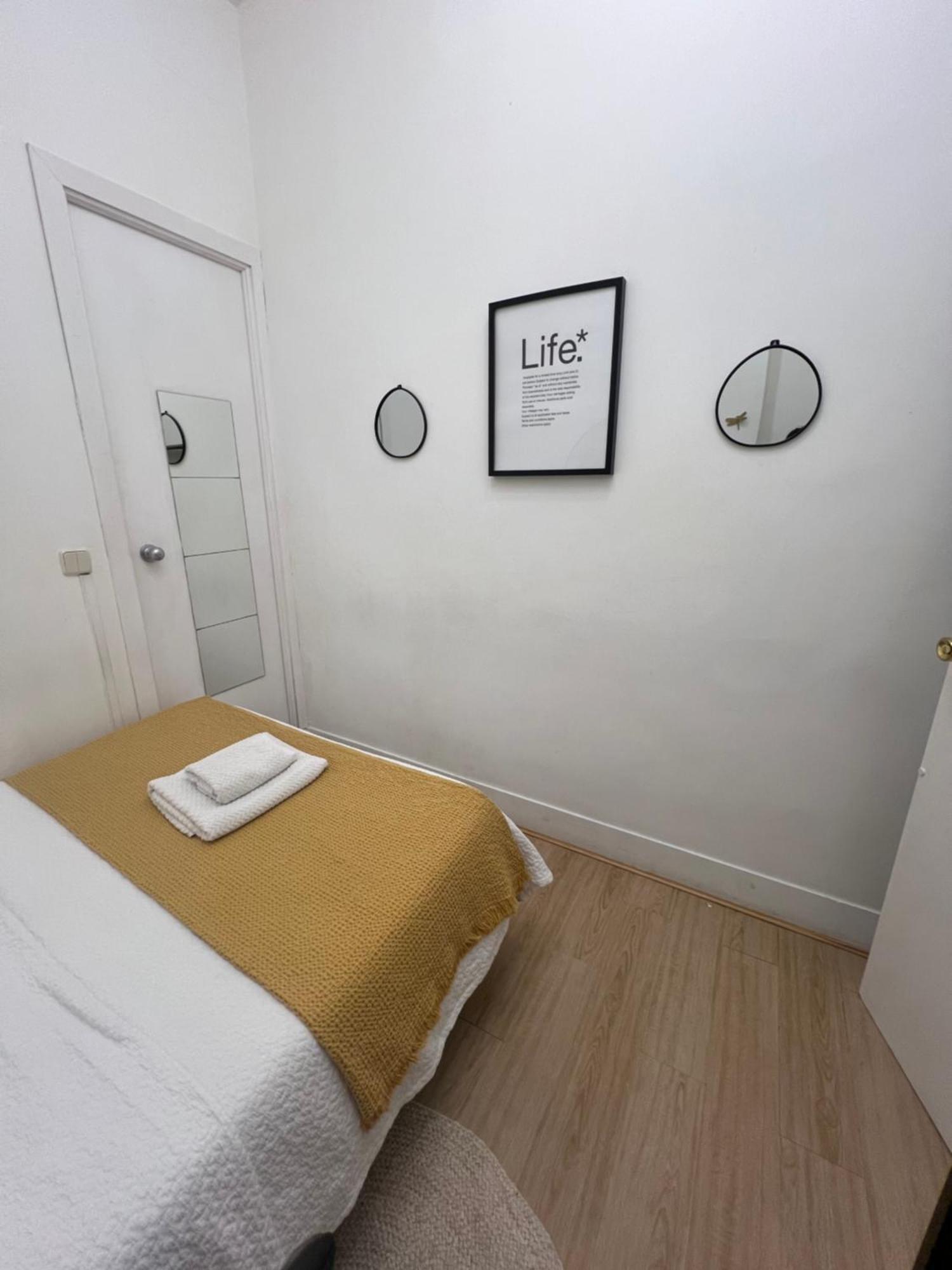 Urban Rooms Fuencarral Madrid Exterior photo